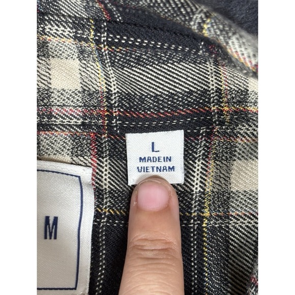 ROWM  Mens Black Plaid Flannel Button Up Size L Skater Grunge‎ - Picture 3 of 9